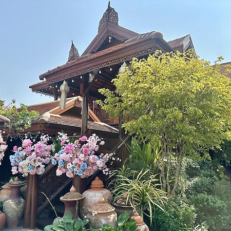 Montri Resort Donmuang Banguecoque Exterior foto